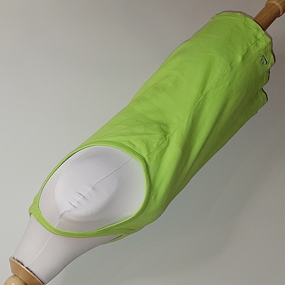 Nike neon lime green ribbed tank top with built in sports bra womens size XL - Picture 4 of 9